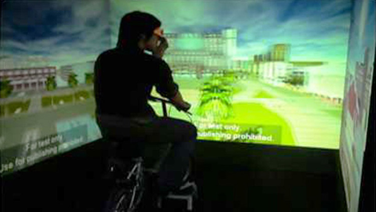 安全体验虚拟自行车驾驶.jpg