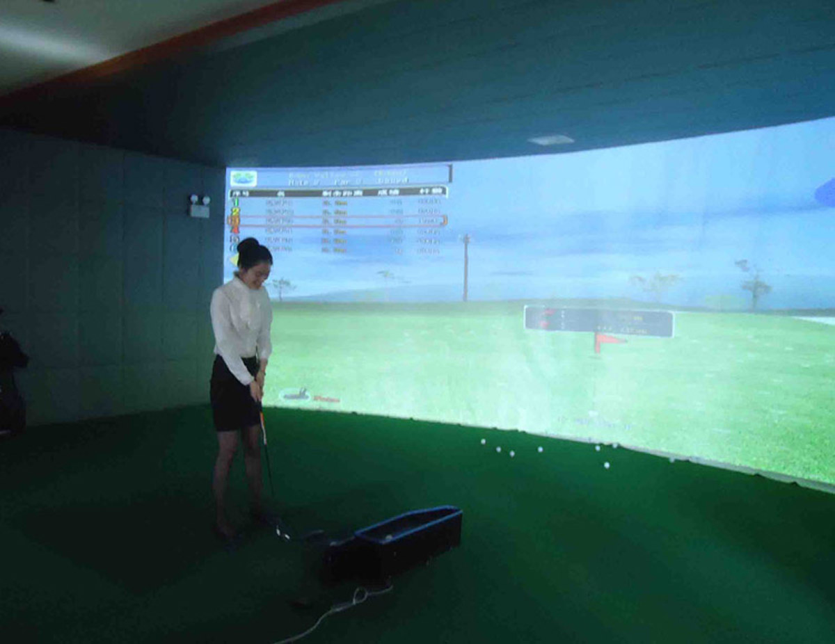 安全体验韩国模拟高尔夫.jpg