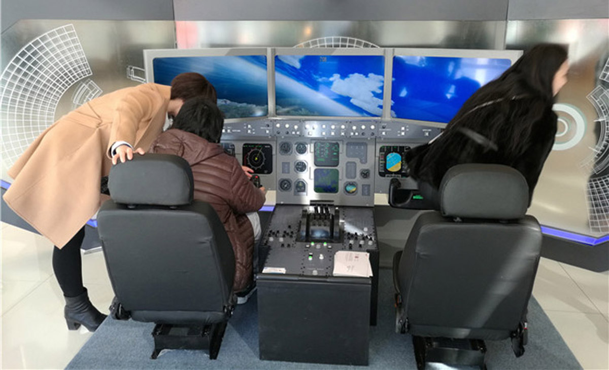 安全体验飞行模拟体验.jpg